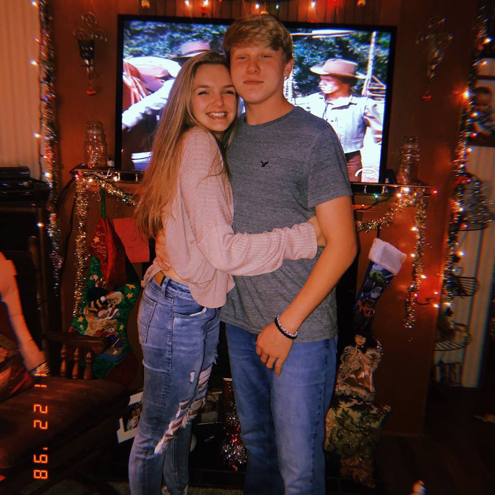 Meet your Posher, Holley